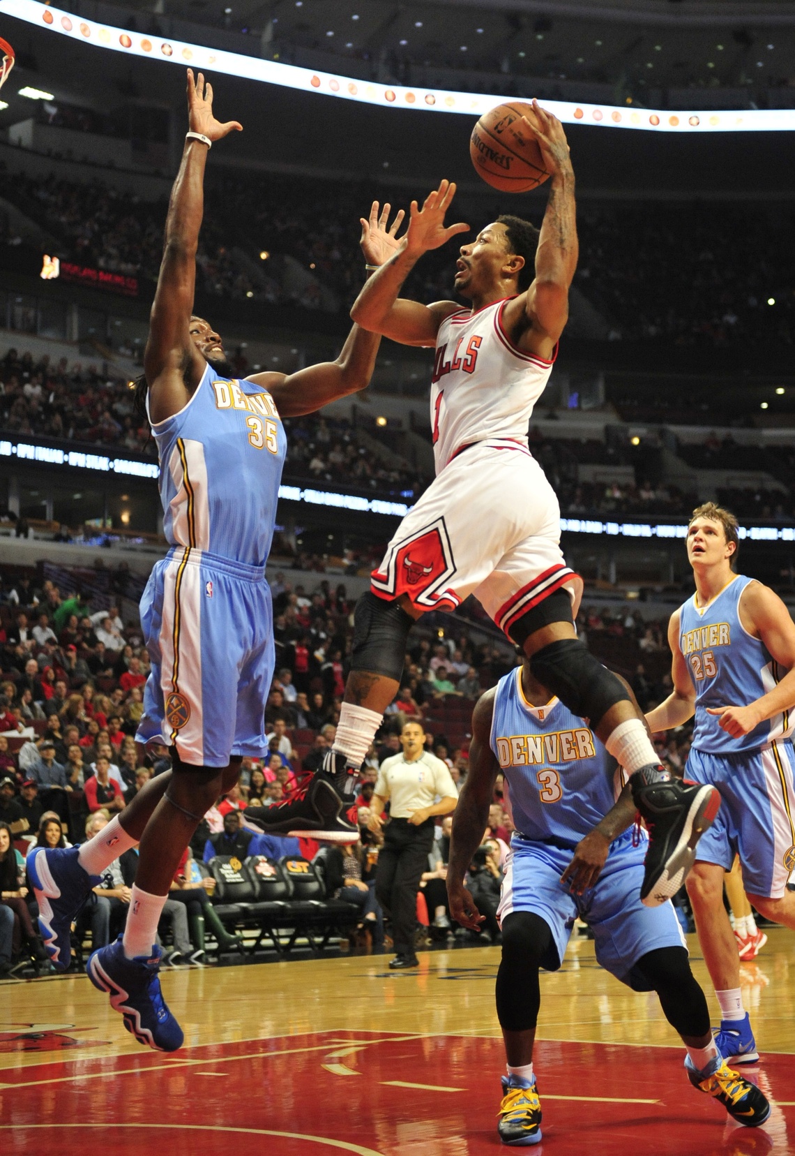 VIDEO: Derrick Rose Blows Right Past Ty Lawson With Crossover ...